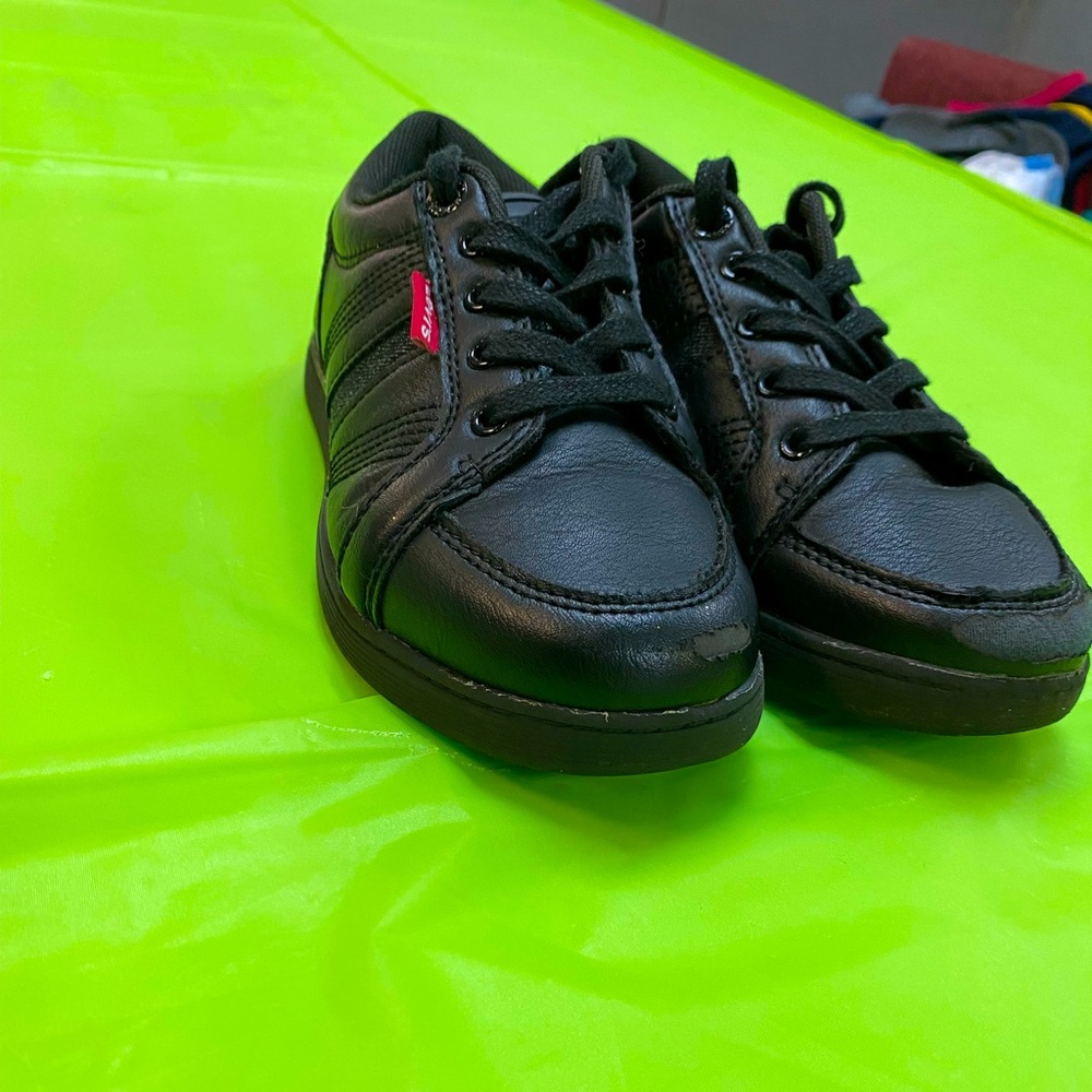 Levi’s Boy shoe